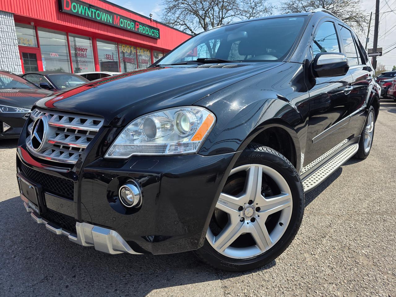 2010 Mercedes-Benz M-Class ML 550 4MATIC Photo