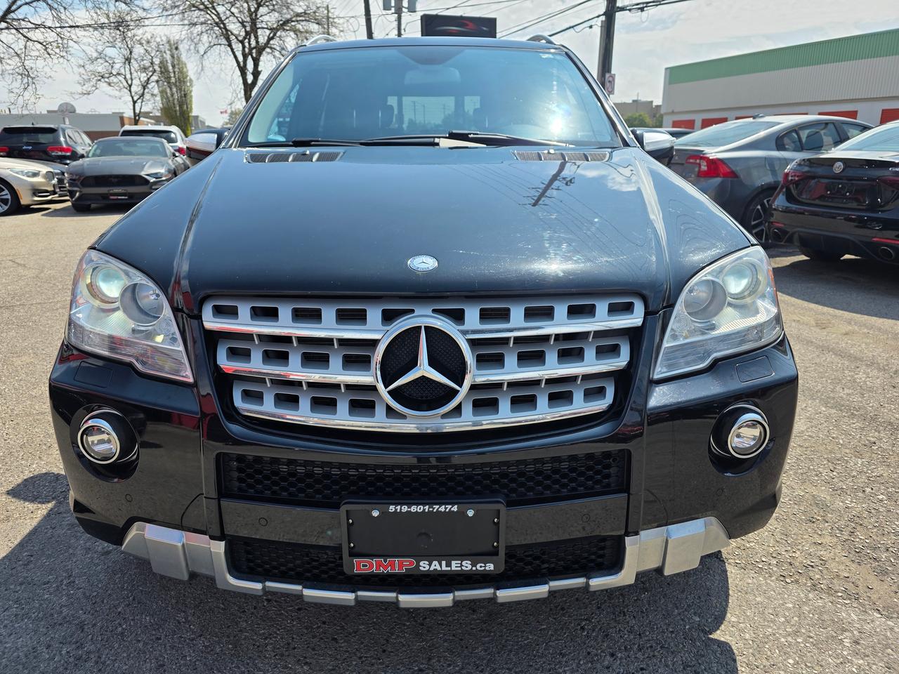 2010 Mercedes-Benz M-Class ML 550 4MATIC Photo