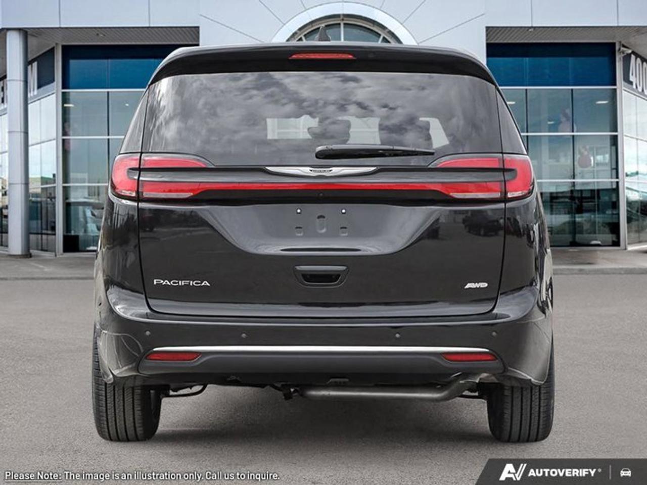 2027 Chrysler Pacifica Select Photo