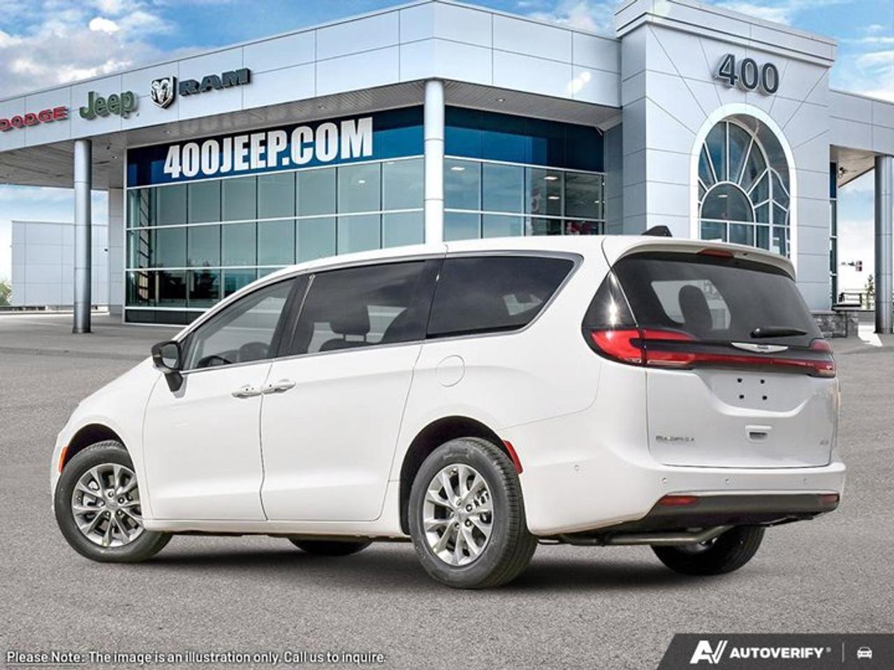 2027 Chrysler Pacifica Select Photo