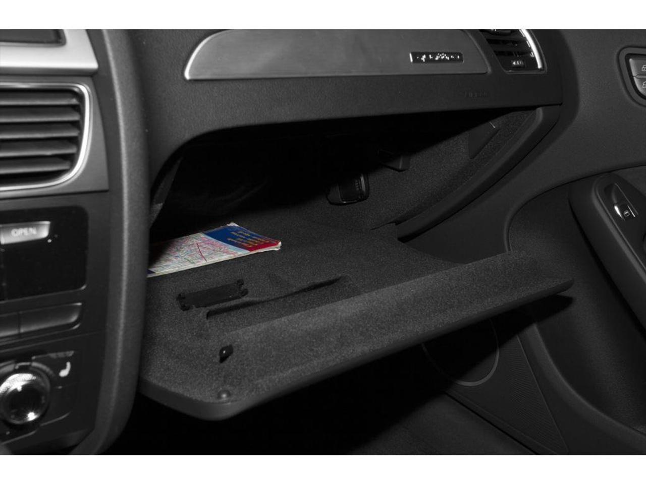 2015 Audi A4 2.0T Technik plus Photo