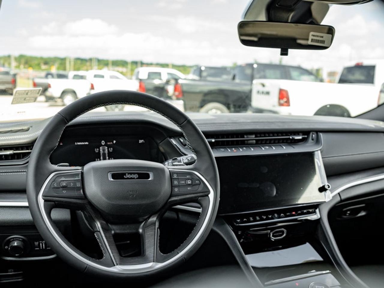 2026 Jeep Grand Cherokee Altitude Photo