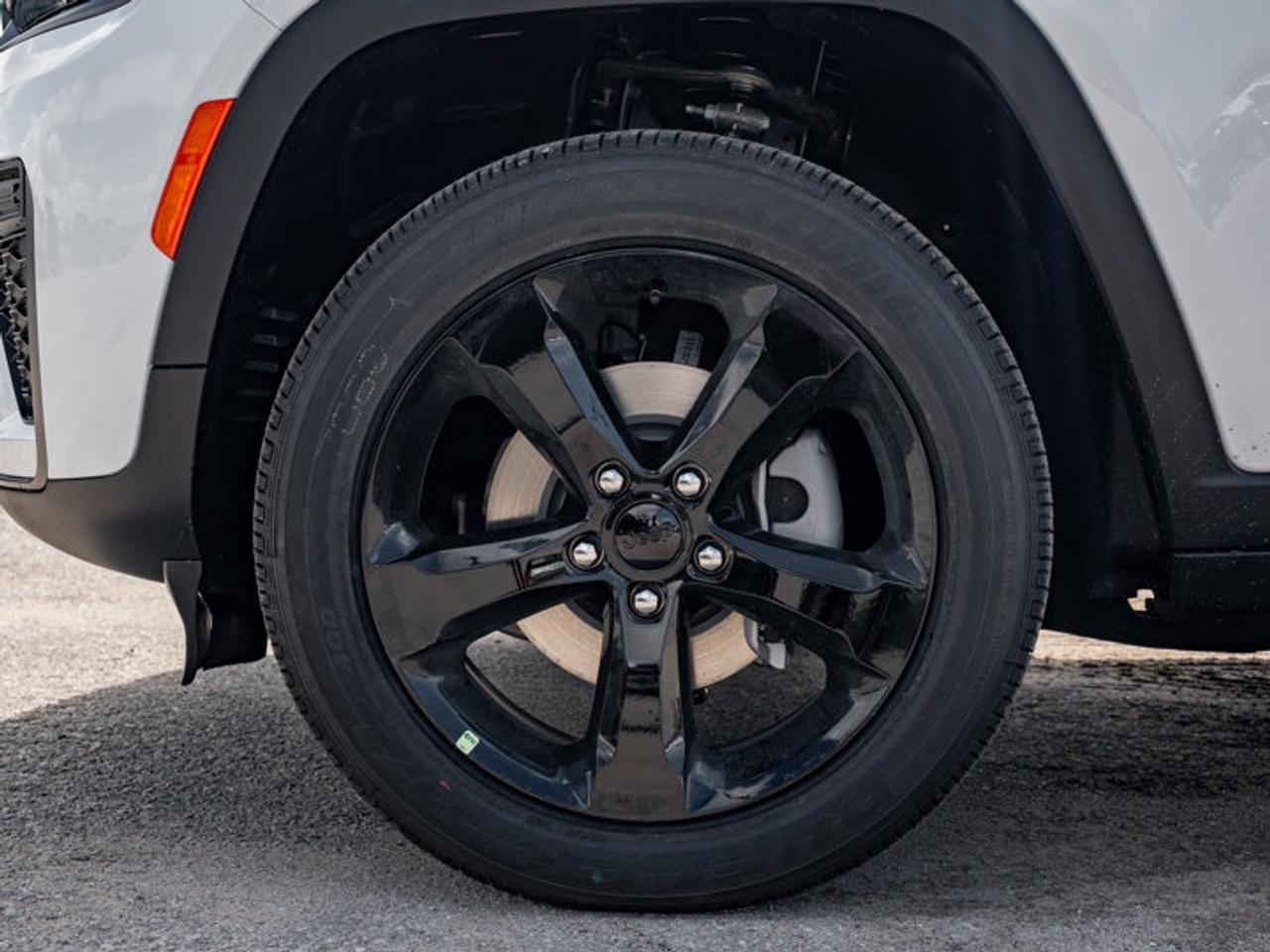 2026 Jeep Grand Cherokee Altitude Photo