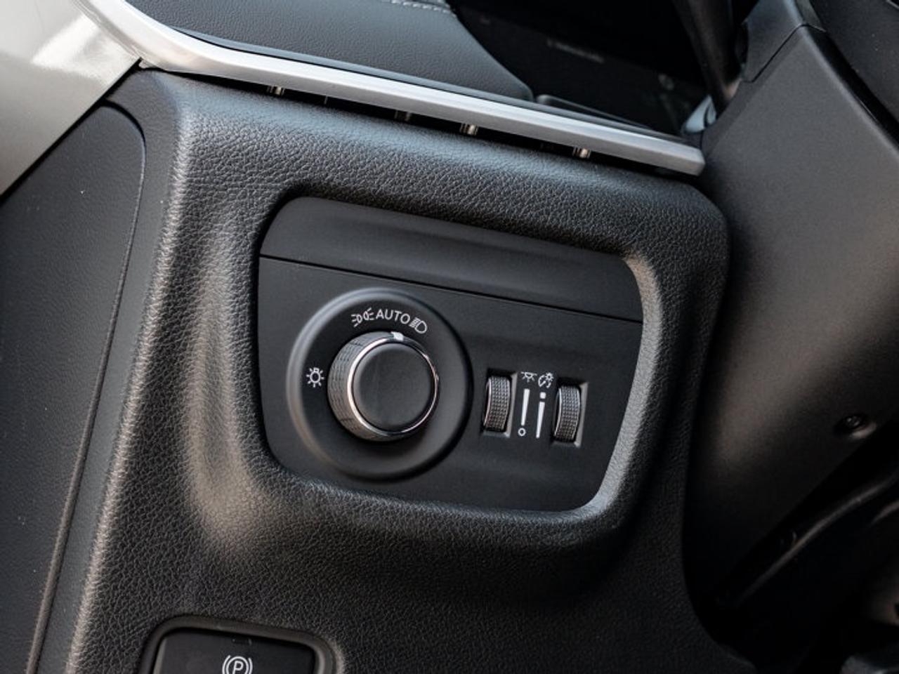 2026 Jeep Grand Cherokee Altitude Photo