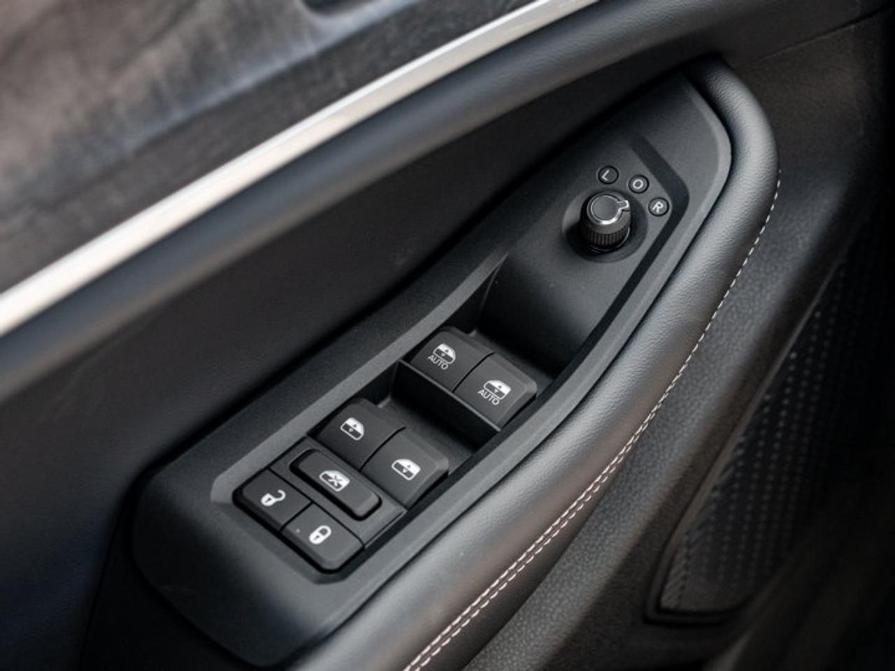 2026 Jeep Grand Cherokee Altitude Photo