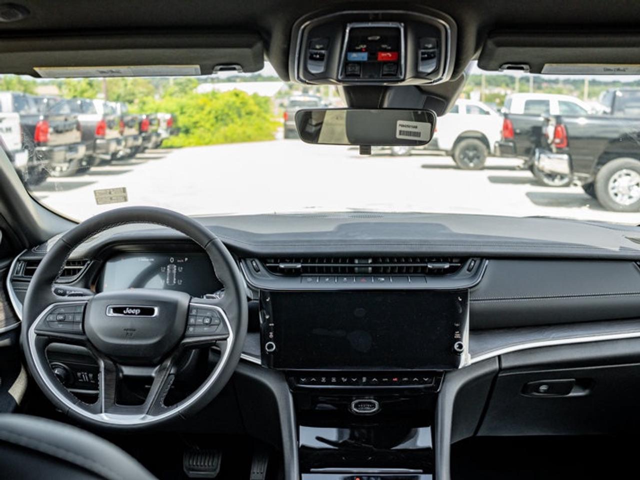 2026 Jeep Grand Cherokee Altitude Photo