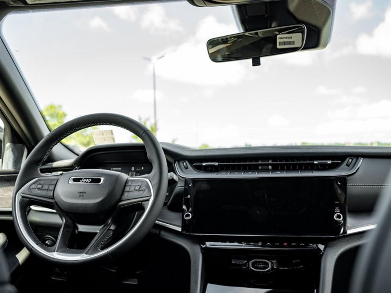 2026 Jeep Grand Cherokee Altitude Photo
