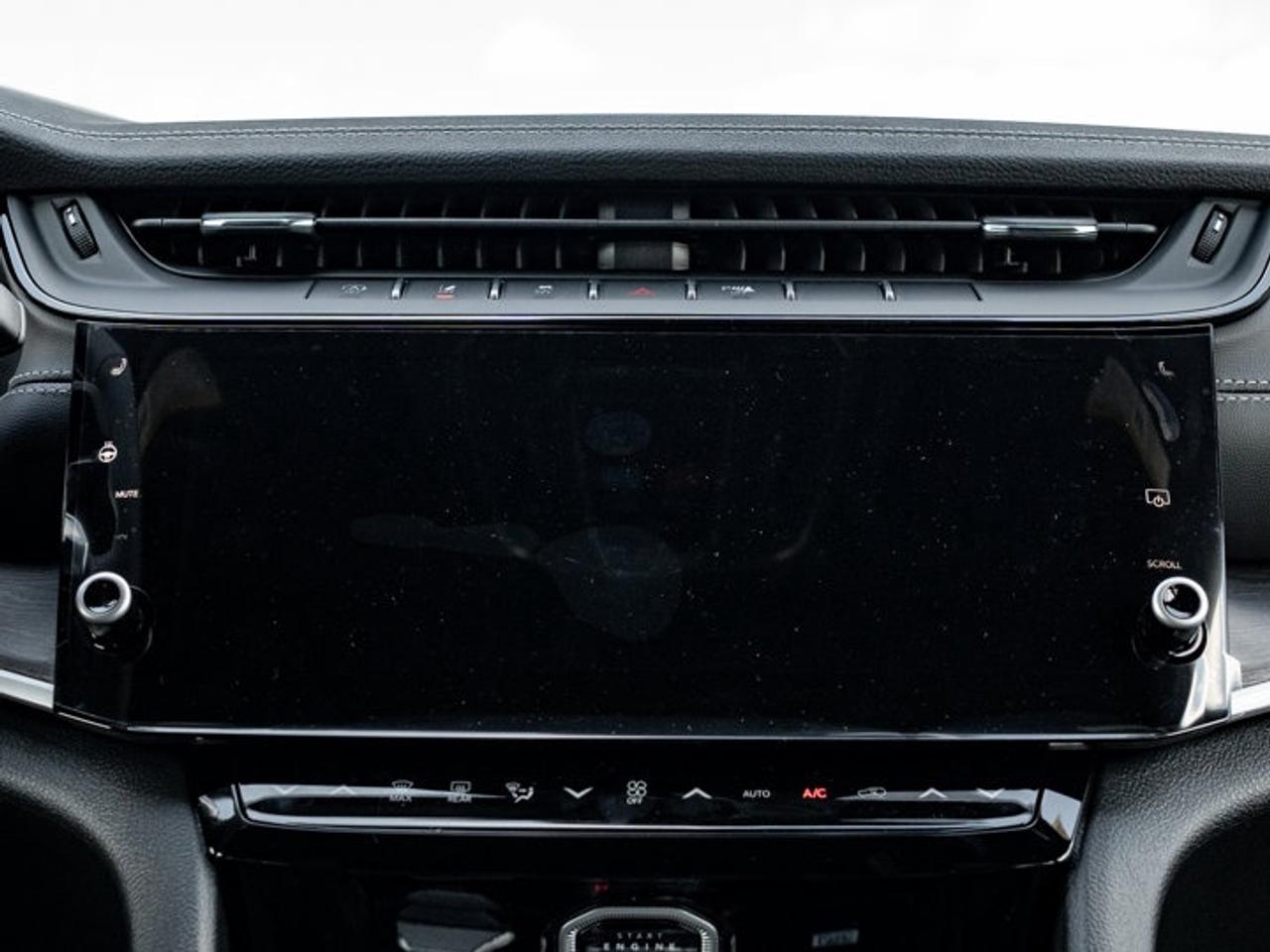 2026 Jeep Grand Cherokee Altitude Photo
