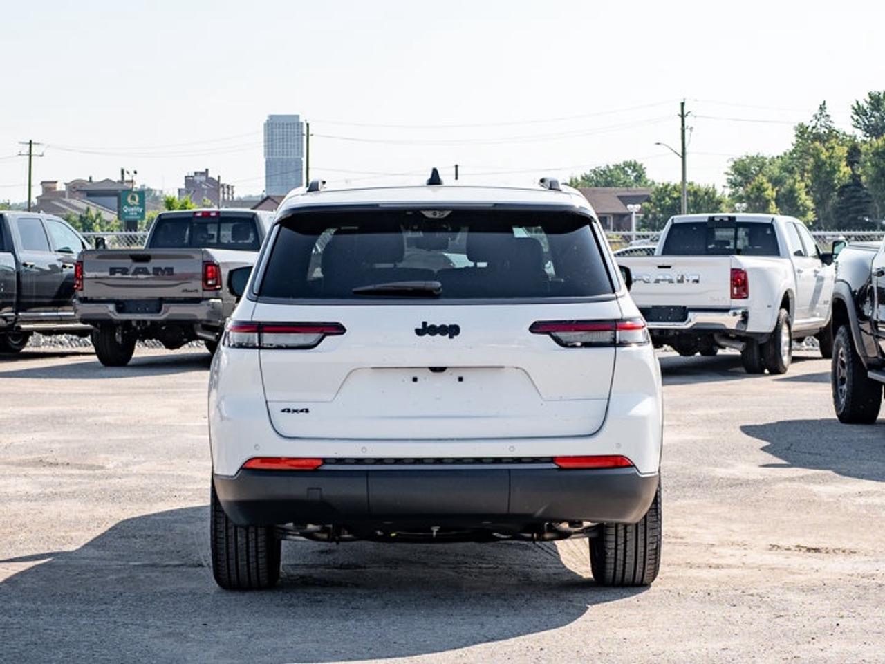2026 Jeep Grand Cherokee L Limited Photo