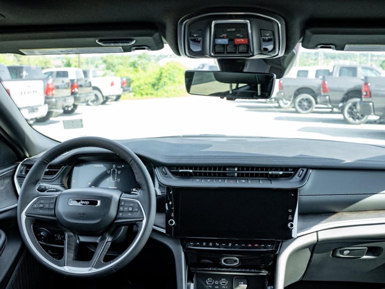 2026 Jeep Grand Cherokee L Limited Photo