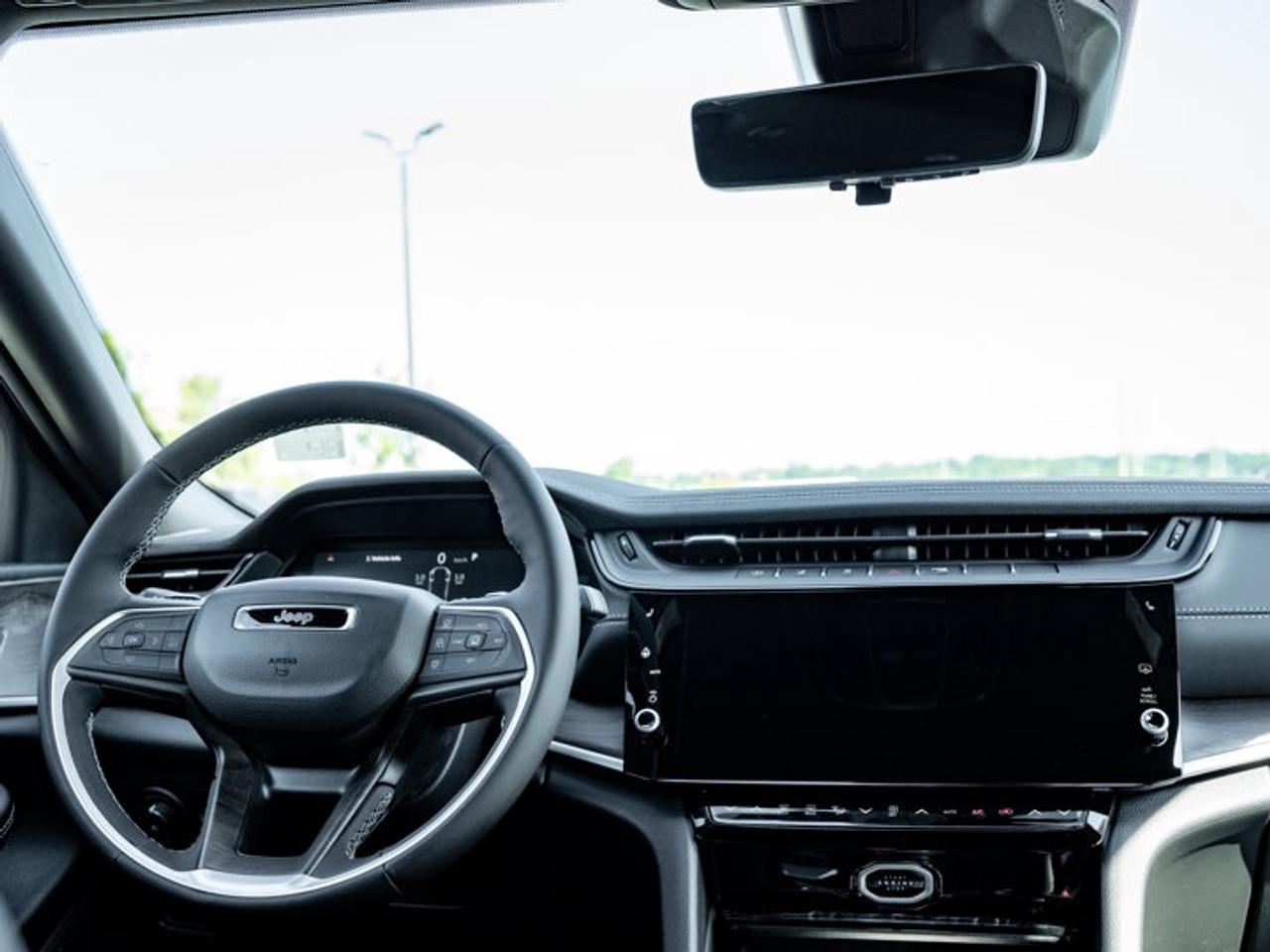 2026 Jeep Grand Cherokee L Limited Photo