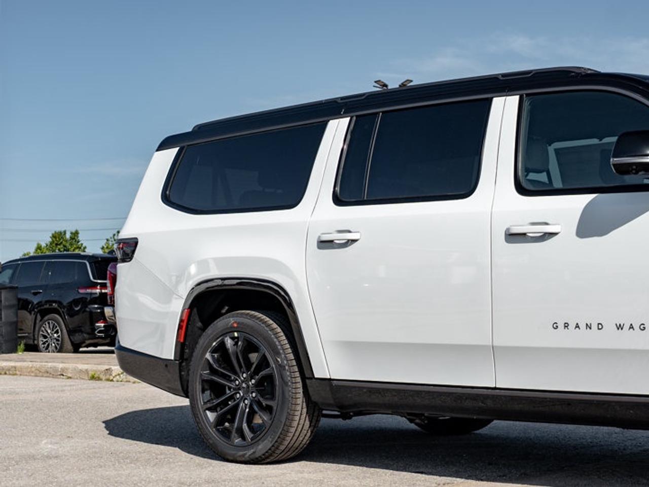 2026 Jeep Grand Wagoneer L Summit Obsidian Photo