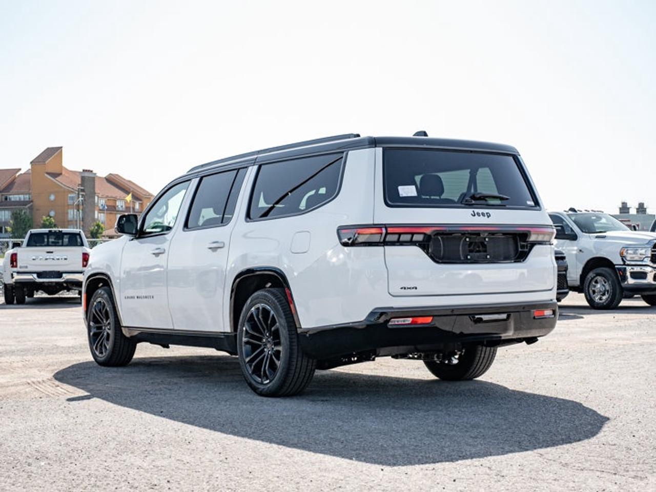 2026 Jeep Grand Wagoneer L Summit Obsidian Photo