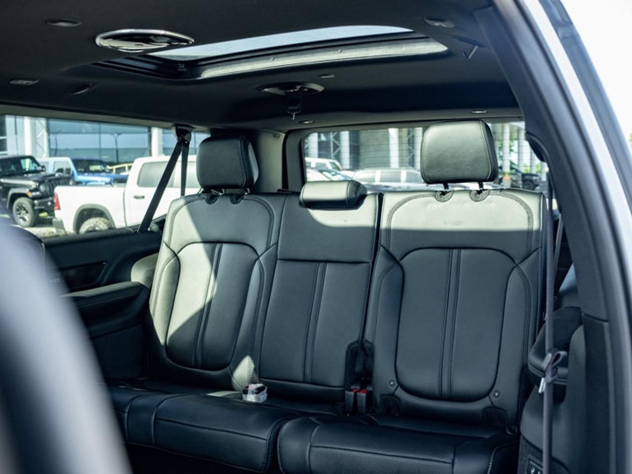 2026 Jeep Grand Wagoneer L Summit Obsidian Photo