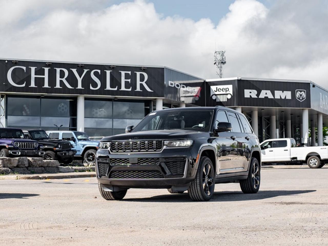 2026 Jeep Grand Cherokee Altitude Photo1