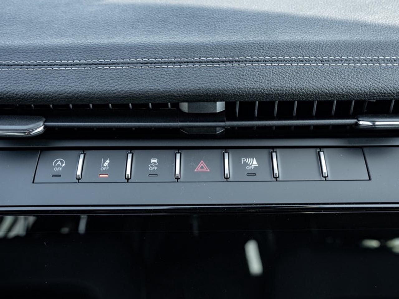 2026 Jeep Grand Cherokee Altitude Photo