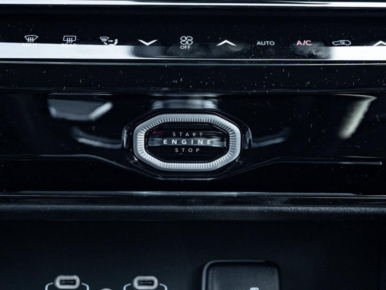 2026 Jeep Grand Cherokee Altitude Photo