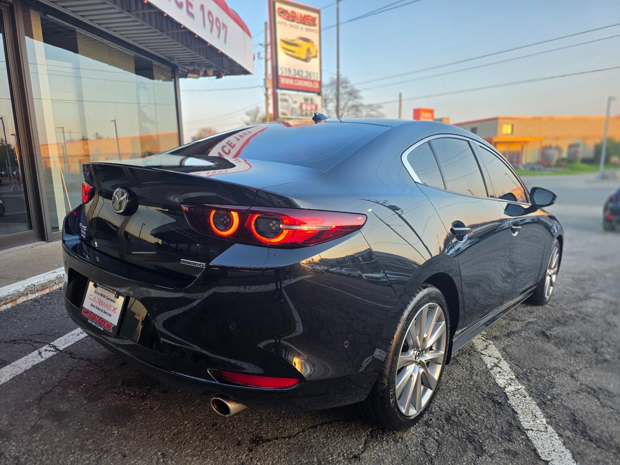 2019 Mazda MAZDA3 GT One Owner | Dealer Serviced | Leather | Sunroof | Navi Photo