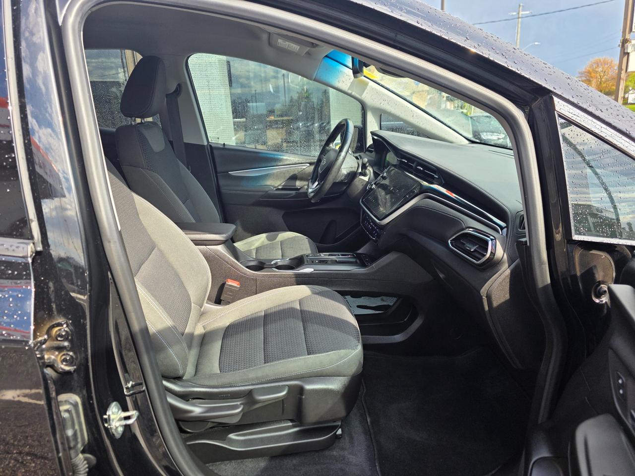 2023 Chevrolet Bolt EV 1LT One Owner | Accident Free | Estimated 400km Range! Photo