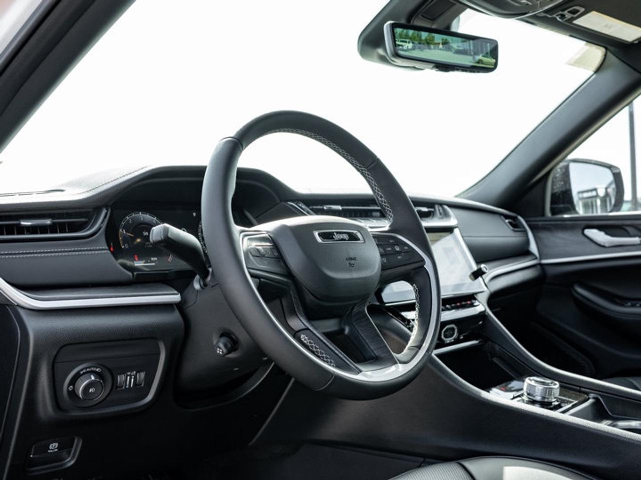 2026 Jeep Grand Cherokee L Limited Photo