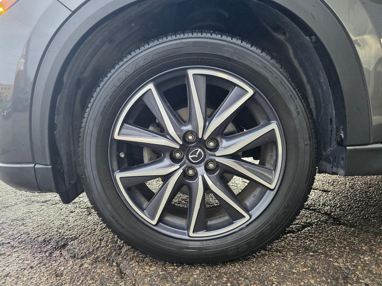 2018 Mazda CX-5 GT ONLY 18,000km! | One Owner | Accident Free |  AWD Photo