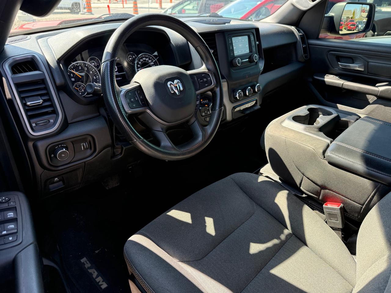2022 RAM 1500 Tradesman V6! Ext Cab! Photo
