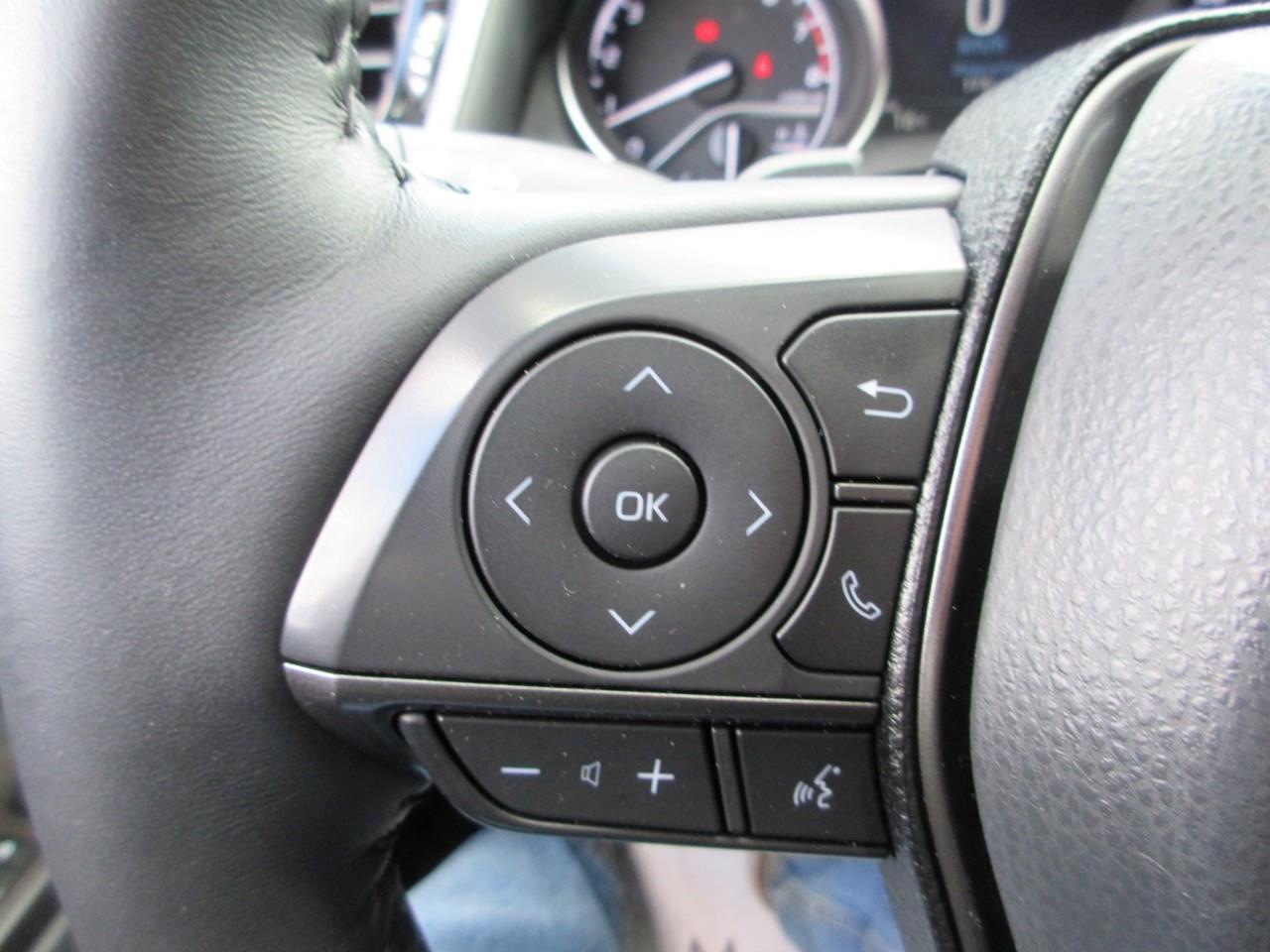 2024 Toyota Camry SE Photo