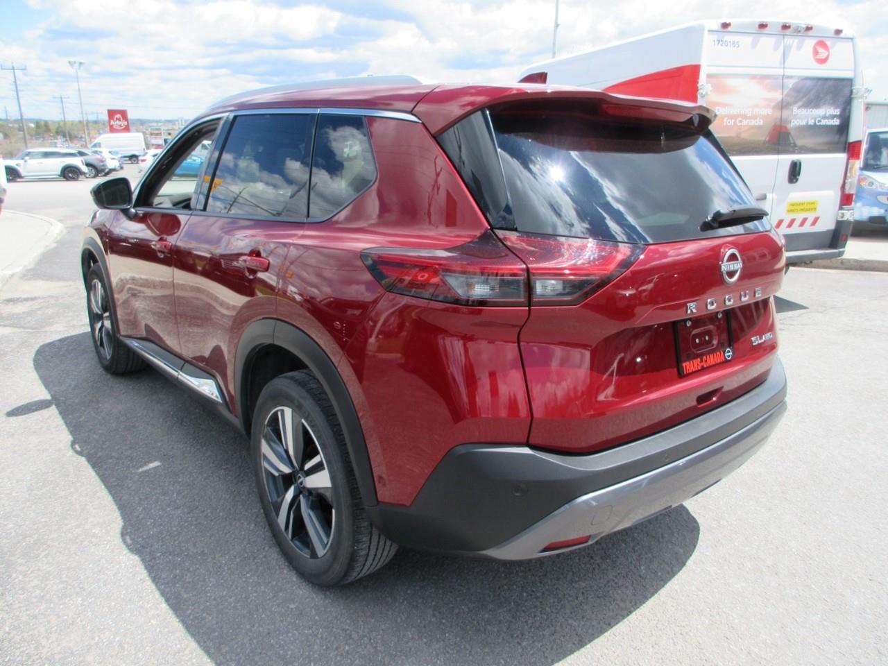 2023 Nissan Rogue SL Photo