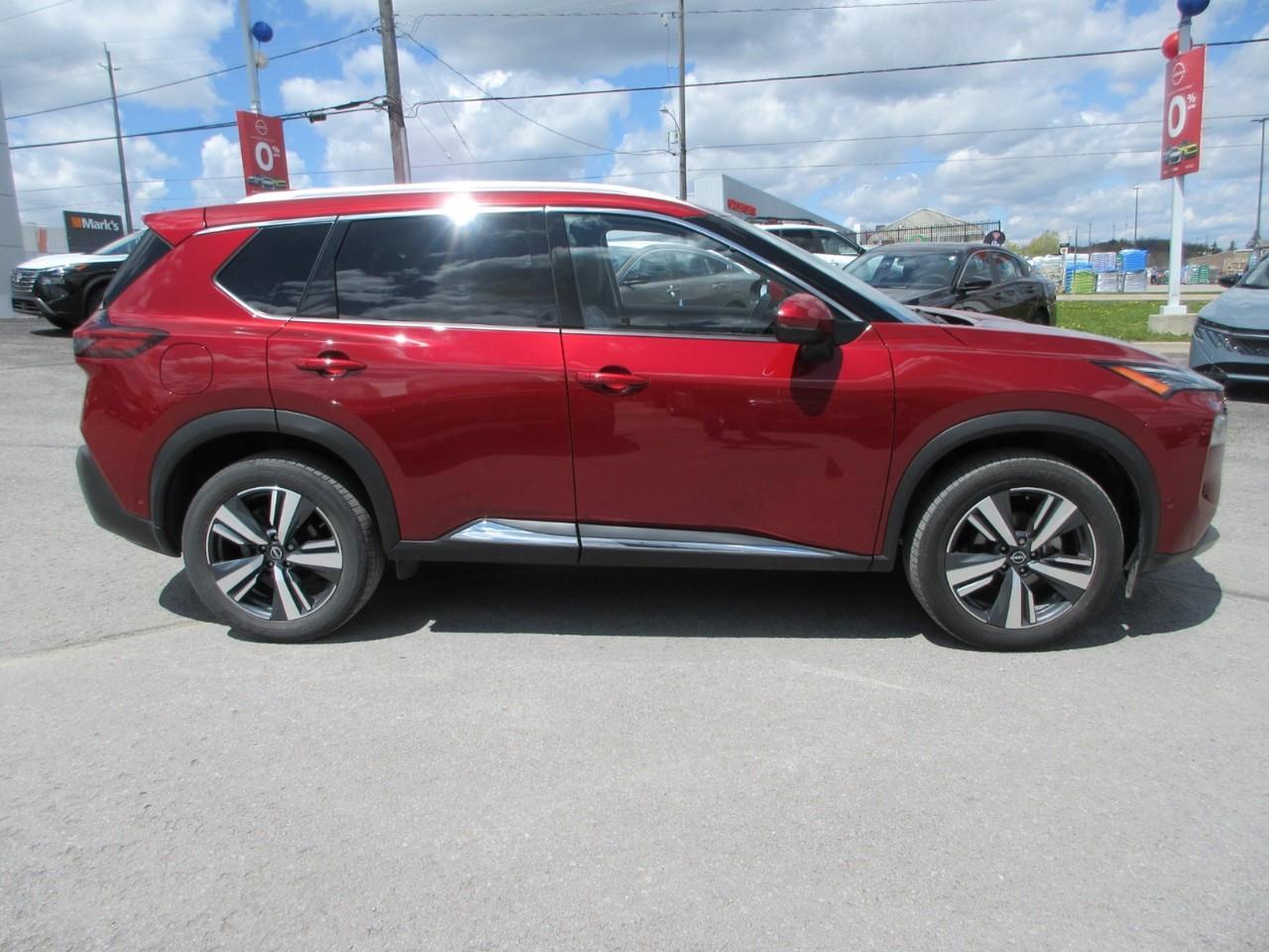 2023 Nissan Rogue SL Photo