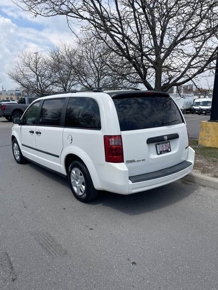 2008 Dodge Grand Caravan SE   STOW N GO   NO ACCIDENTS Photo
