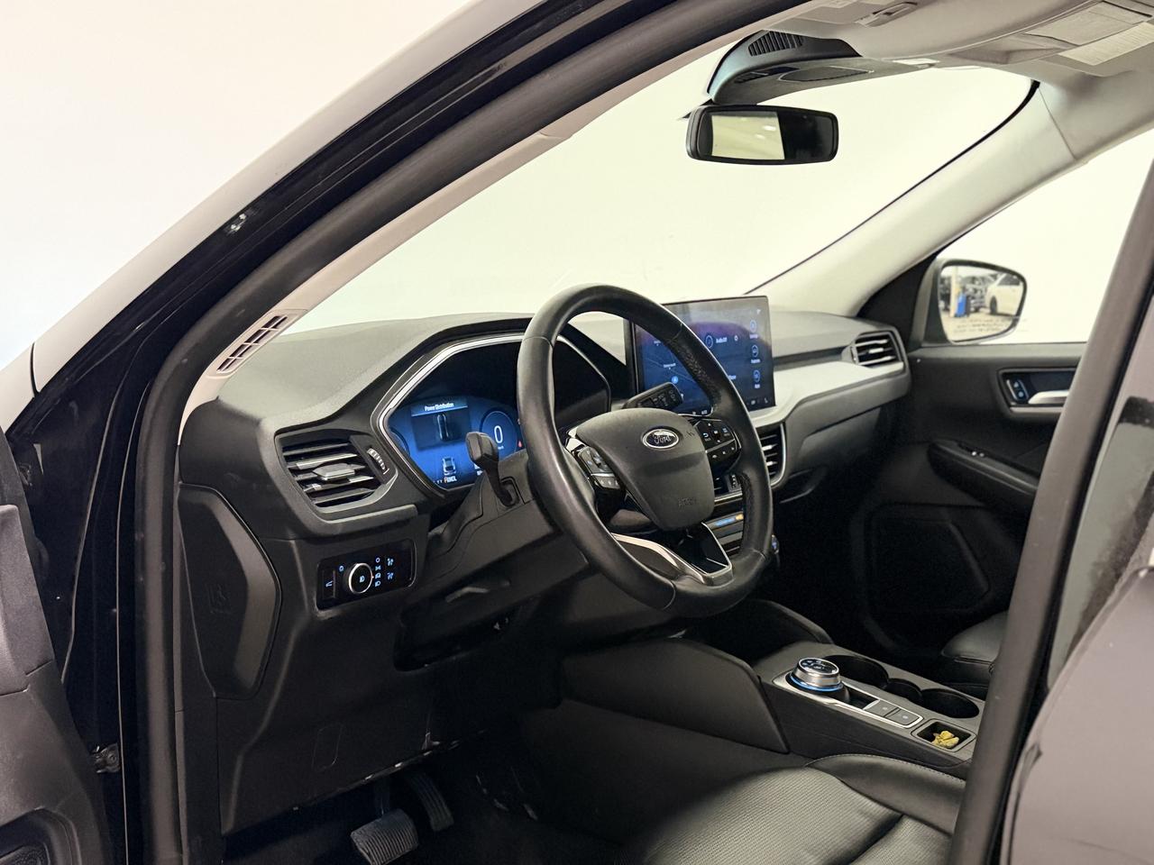 2024 Ford Escape Platinum AWD Photo