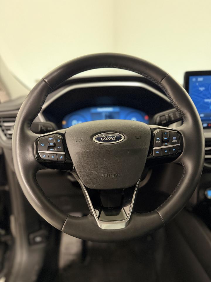 2024 Ford Escape Platinum AWD Photo