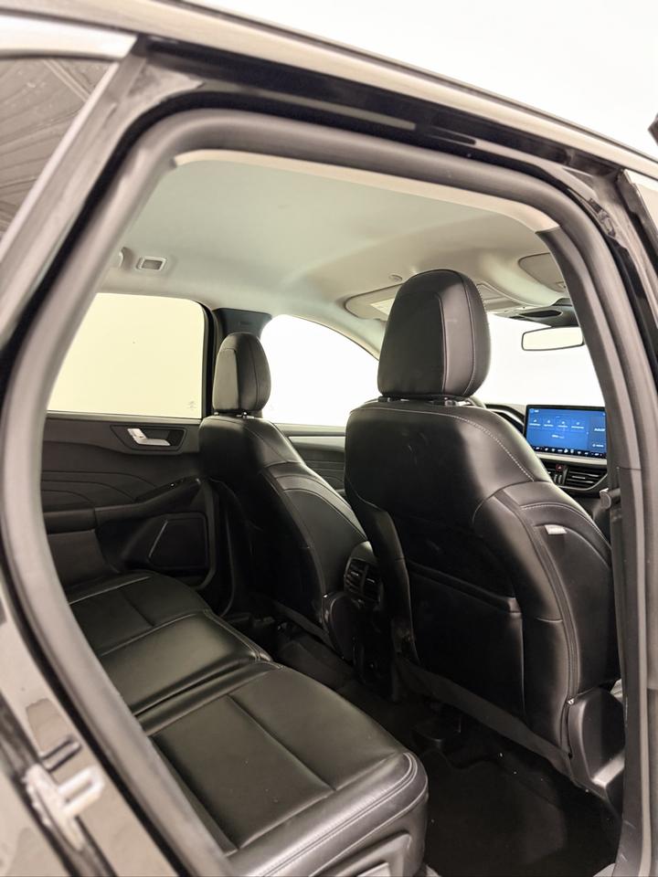 2024 Ford Escape Platinum AWD Photo