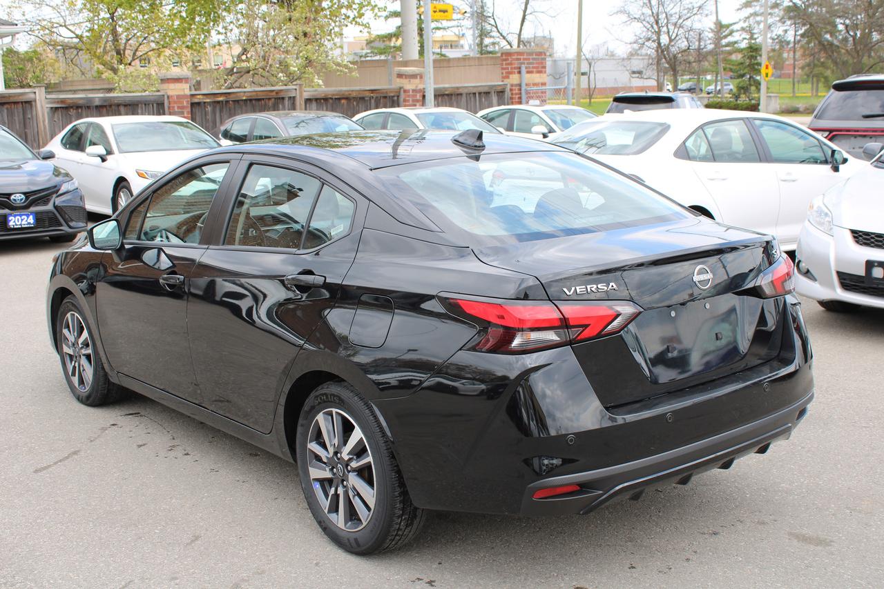 2024 Nissan Versa SV Photo3