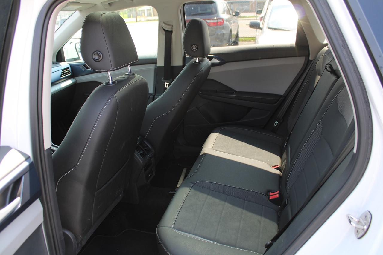 2024 Volkswagen Taos Comfortline FWD Photo