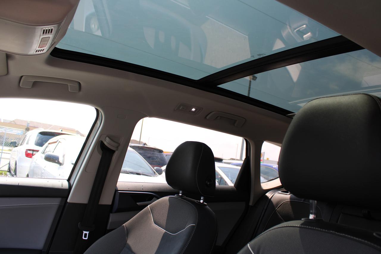 2024 Volkswagen Taos Comfortline FWD Photo