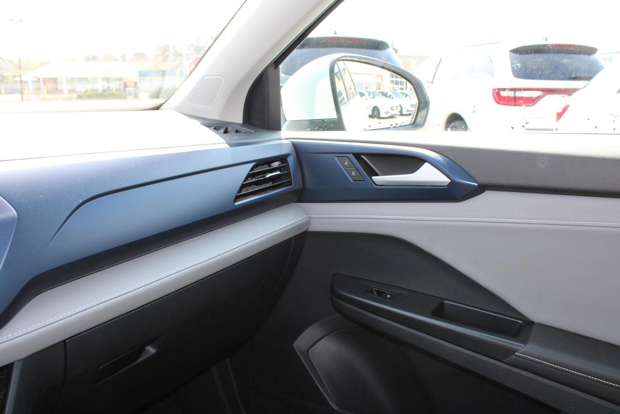2024 Volkswagen Taos Comfortline FWD Photo