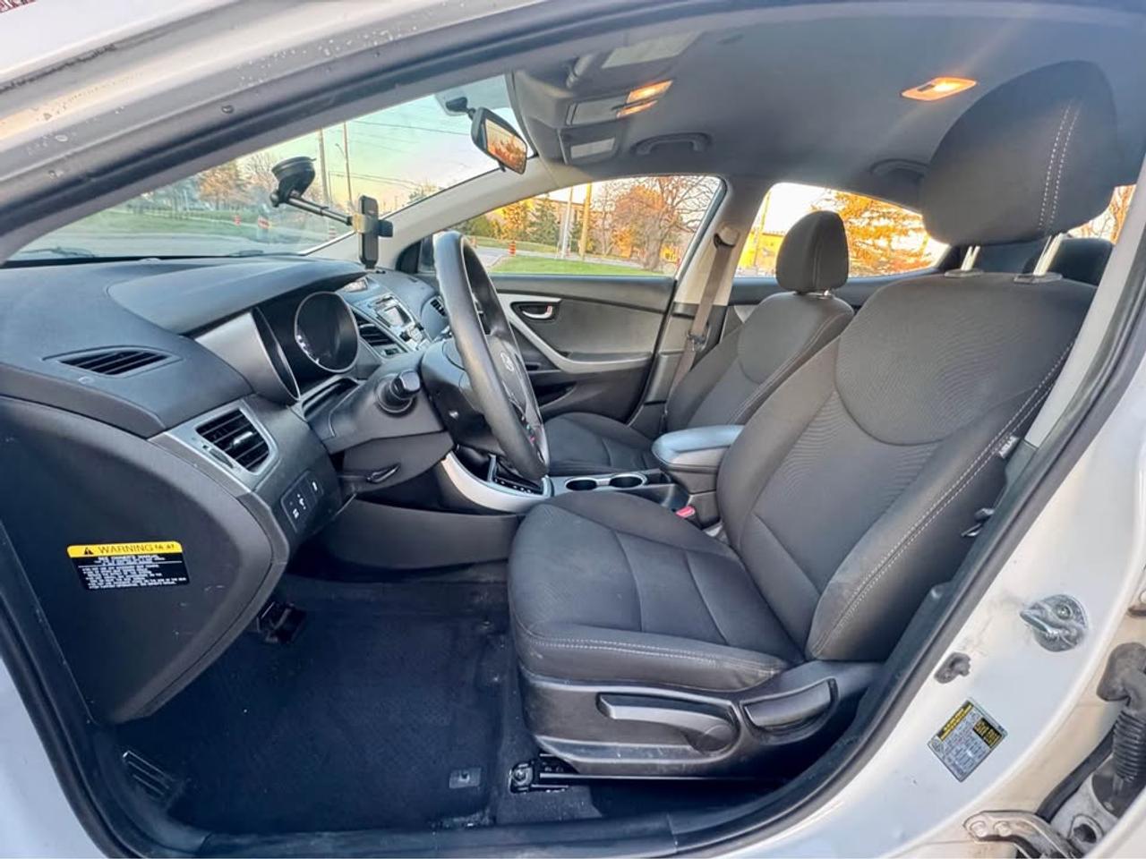 2015 Hyundai Elantra GL Photo4