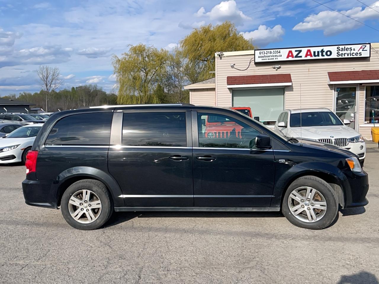 2019 Dodge Grand Caravan 35th Anniversary Photo2