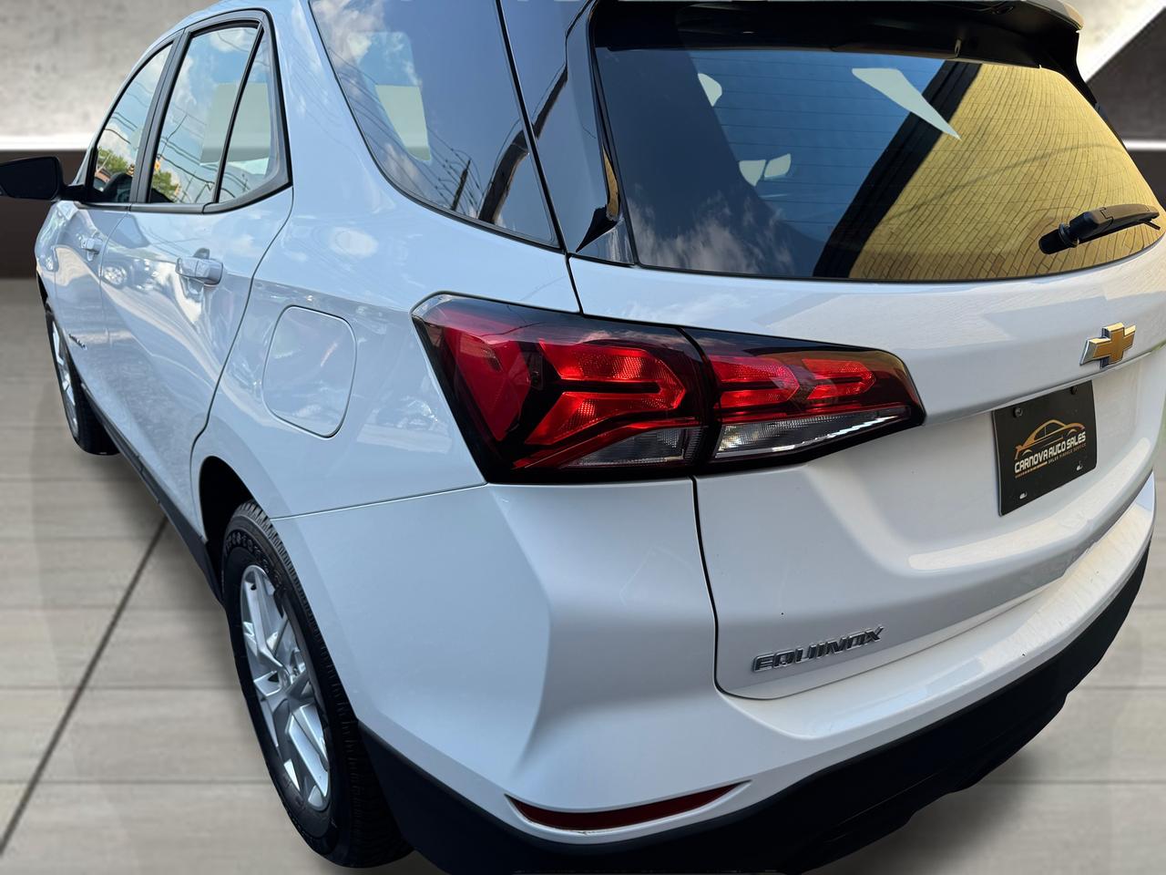 2022 Chevrolet Equinox LS+ONE OWNER+CLEAN CARFAX+ApplePlay Photo