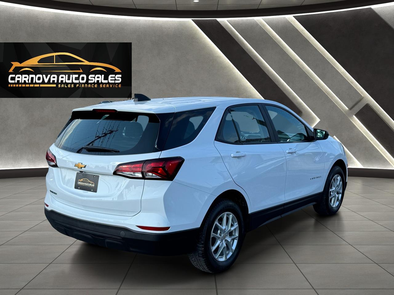 2022 Chevrolet Equinox LS+ONE OWNER+CLEAN CARFAX+ApplePlay Photo