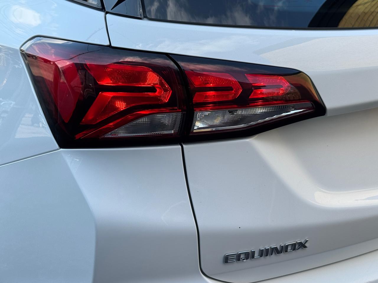 2022 Chevrolet Equinox LS+ONE OWNER+CLEAN CARFAX+ApplePlay Photo