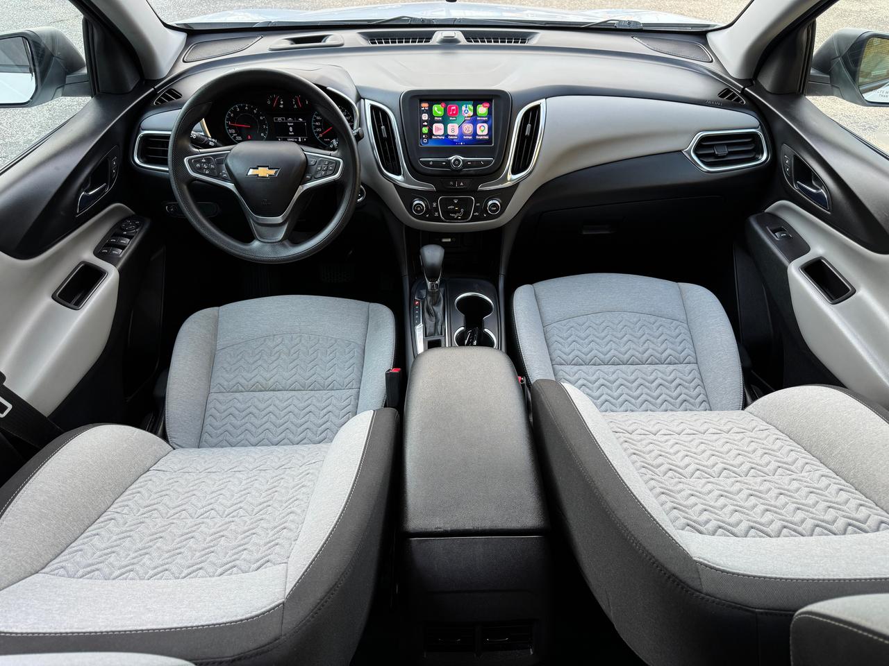 2022 Chevrolet Equinox LS+ONE OWNER+CLEAN CARFAX+ApplePlay Photo