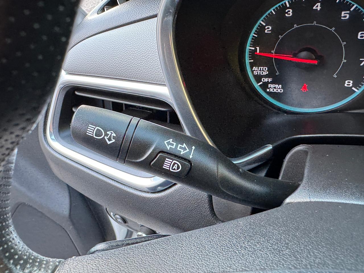 2022 Chevrolet Equinox LS+ONE OWNER+CLEAN CARFAX+ApplePlay Photo