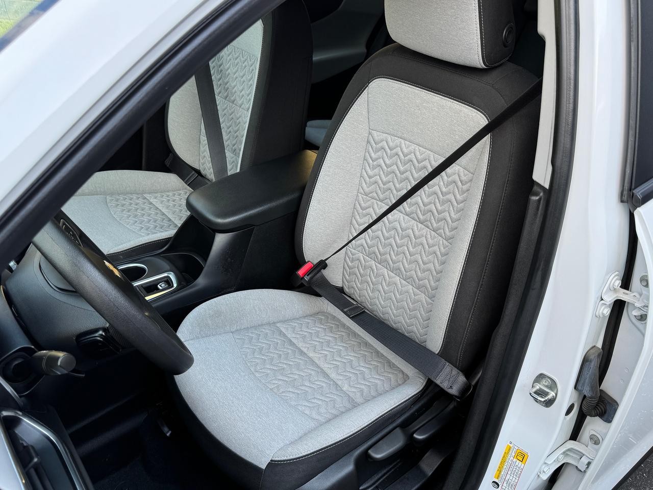 2022 Chevrolet Equinox LS+ONE OWNER+CLEAN CARFAX+ApplePlay Photo