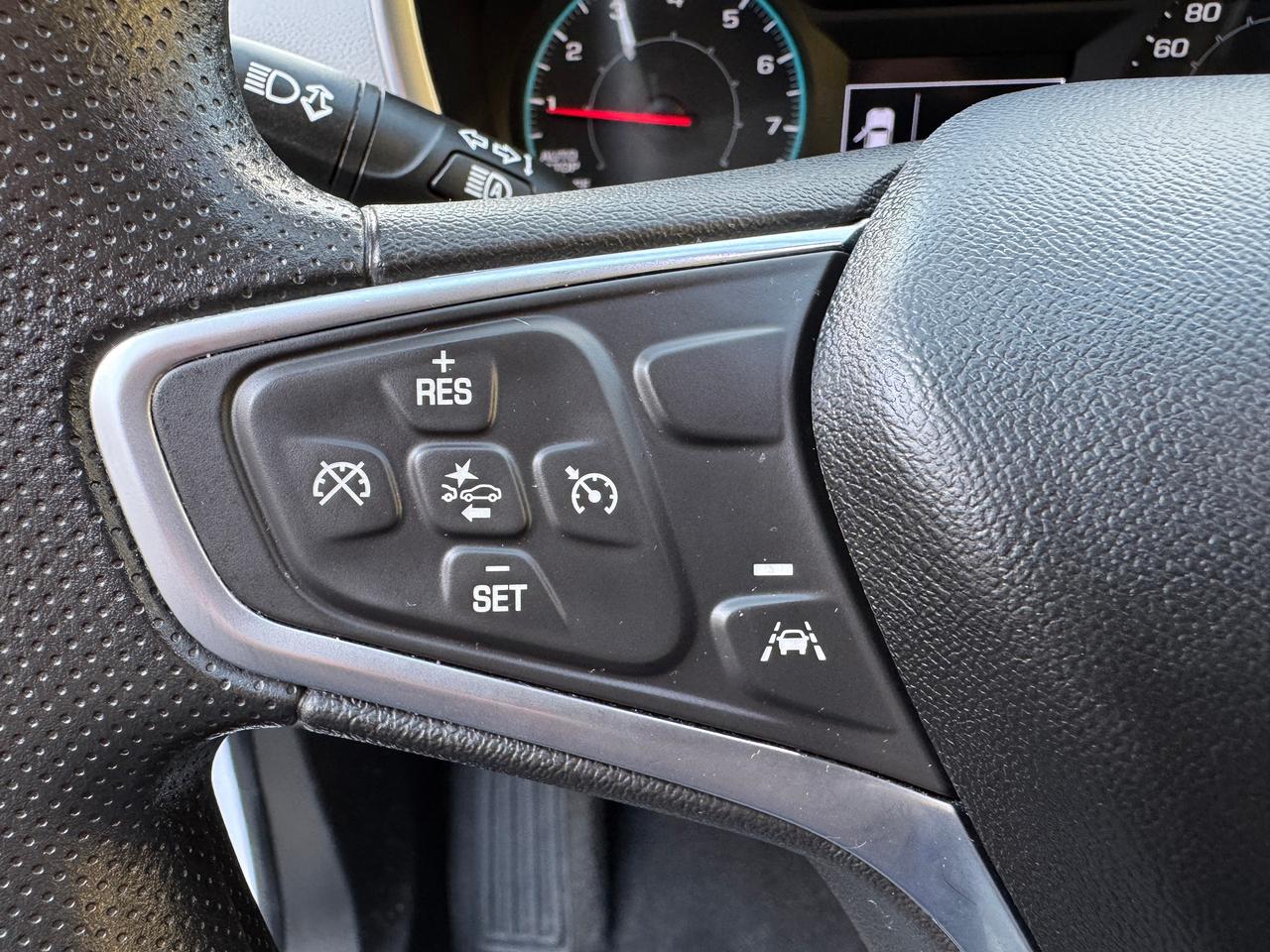 2022 Chevrolet Equinox LS+ONE OWNER+CLEAN CARFAX+ApplePlay Photo
