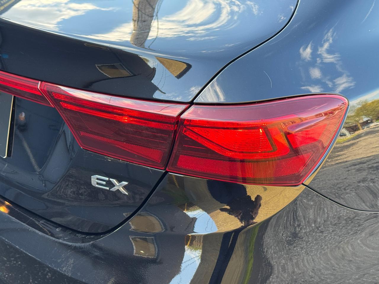 2019 Kia Forte EX+CLEAN CARFAX+Lane Keep Assist+ApplePlay Photo