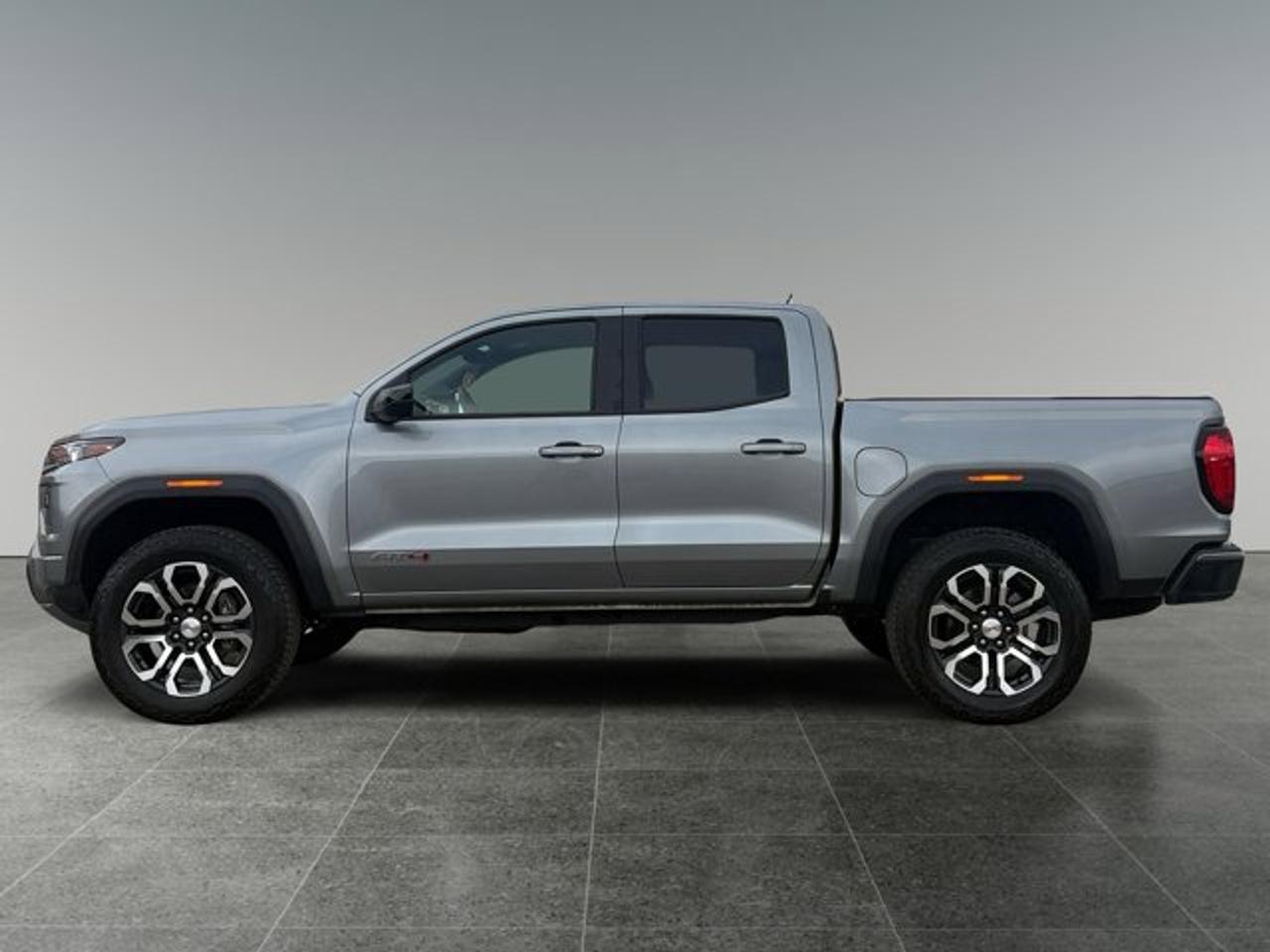 2024 GMC Canyon AT4 Photo