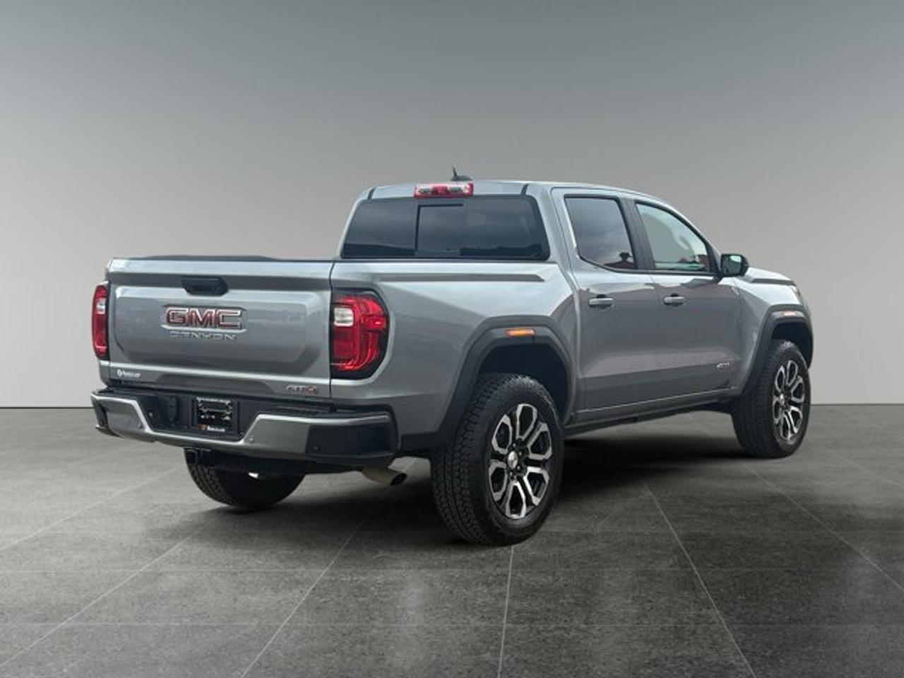 2024 GMC Canyon AT4 - Photo #5