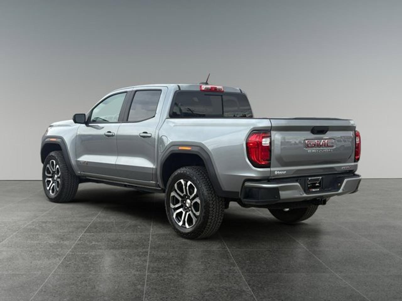 2024 GMC Canyon AT4 - Photo #3